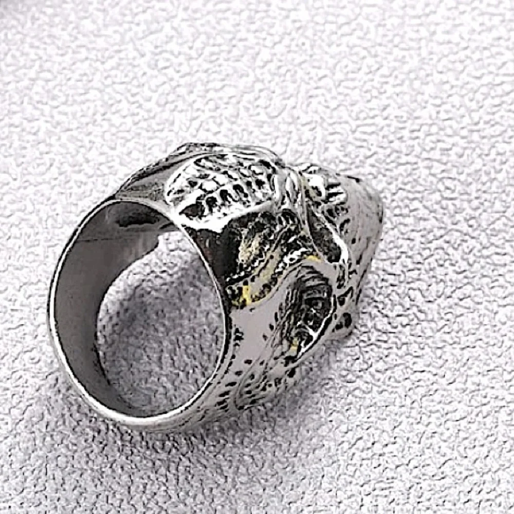STAINLESS STEEL SKULL RING